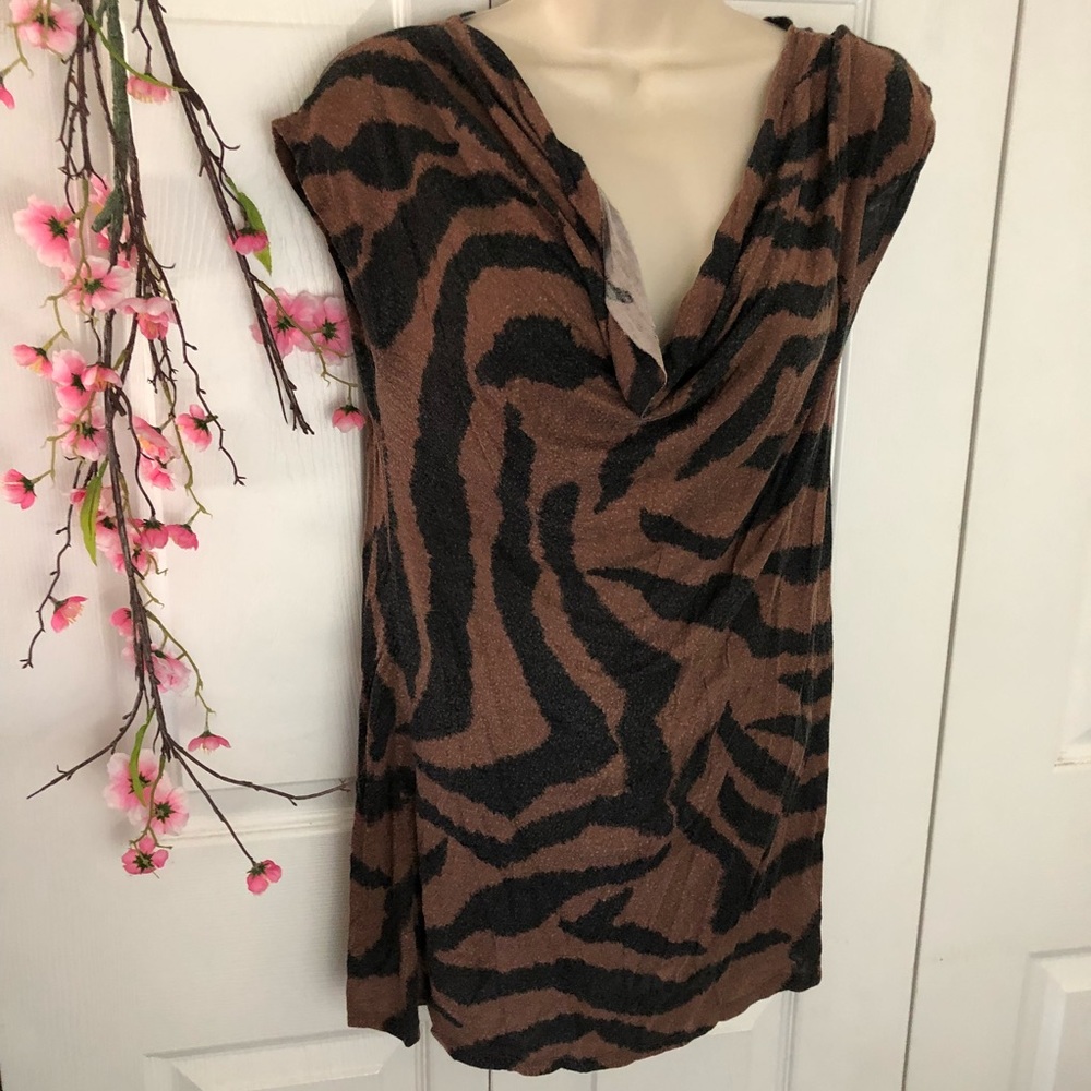 Distressed tiger print top small